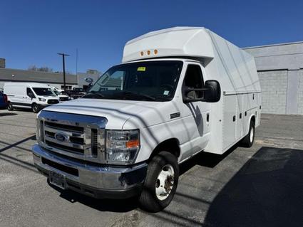 2016 Ford E-450 Super Duty Patchogue NY