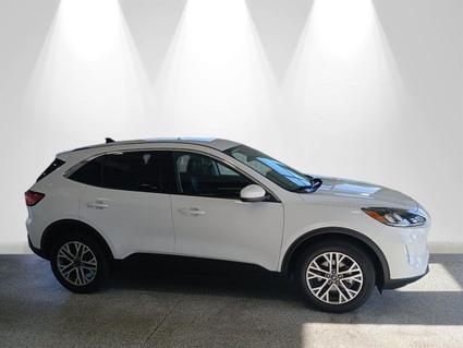 2022 Ford Escape Hybrid  