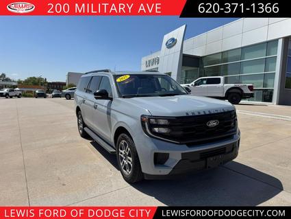2025 Ford Expedition MAX Dodge City KS
