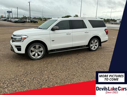 2022 Ford Expedition MAX Devils Lake ND