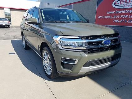 2024 Ford Expedition Topeka KS