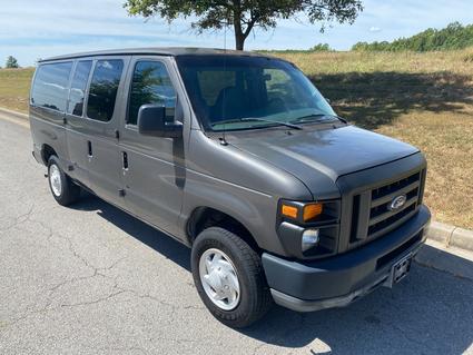 2008 Ford Econoline Wagon Carbondale IL