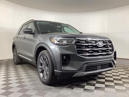 2025 Ford Explorer Grandville MI