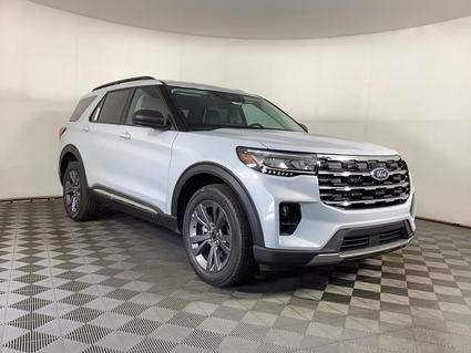 2025 Ford Explorer Grandville MI