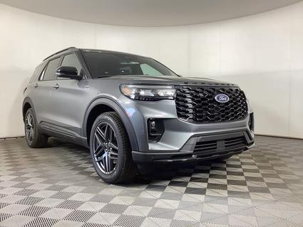 2025 Ford Explorer Grandville MI
