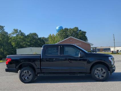 2025 Ford F-150 Lightning Winder GA