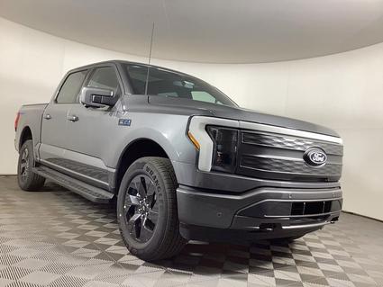 2025 Ford F-150 Lightning Grandville MI
