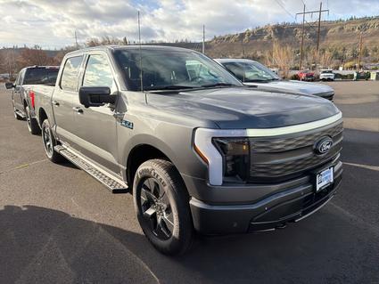 2025 Ford F-150 Lightning  
