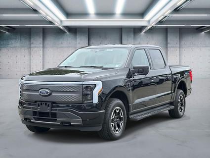 2022 Ford F-150 Lightning Saint James NY