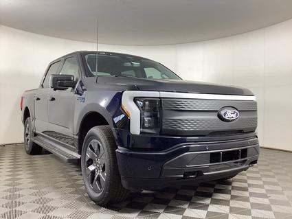 2025 Ford F-150 Lightning Grandville MI