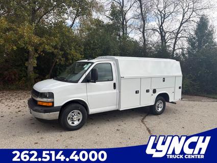 2025 Chevrolet Express Waterford WI