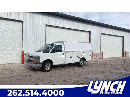 2025 Chevrolet Express Waterford WI