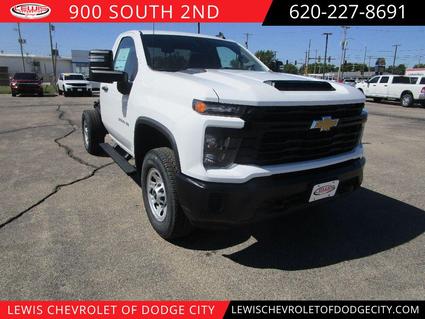 2025 Chevrolet Silverado Dodge City KS