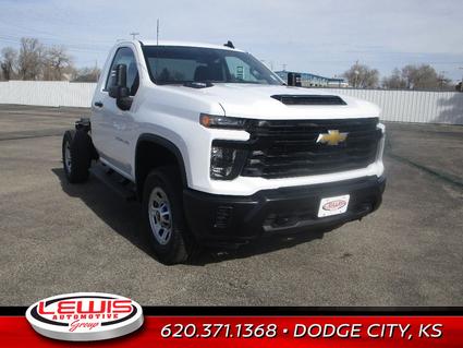 2025 Chevrolet Silverado Dodge City KS