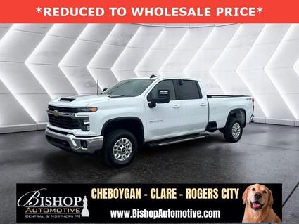 2025 Chevrolet Silverado Clare MI