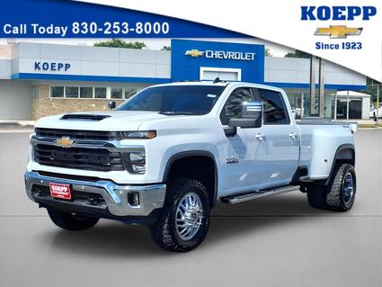 2025 Chevrolet Silverado La Vernia TX