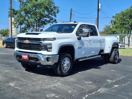 2025 Chevrolet Silverado La Vernia TX