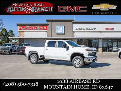 2026 Chevrolet Silverado Mountain Home ID