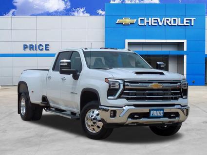 2026 Chevrolet Silverado Pleasanton TX