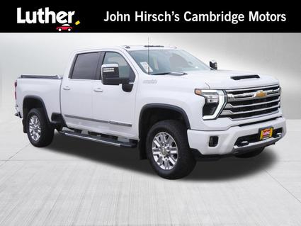 2025 Chevrolet Silverado Cambridge MN