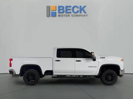 2020 Chevrolet Silverado Pierre SD