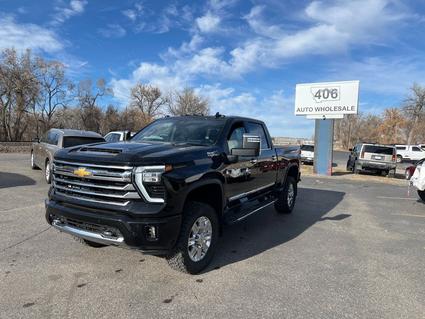 2024 Chevrolet Silverado Laurel  MT