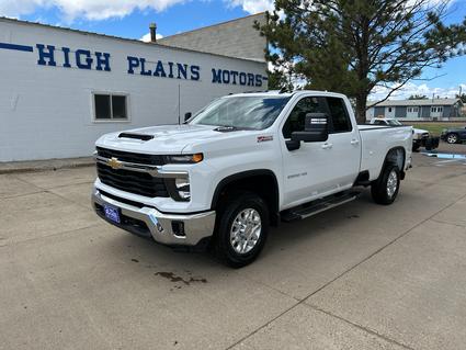 2025 Chevrolet Silverado Wolf Point MT