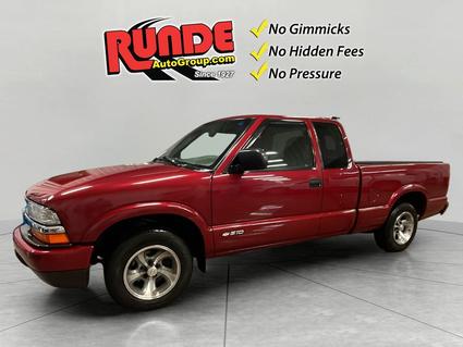2002 Chevrolet S10 Hazel Green WI