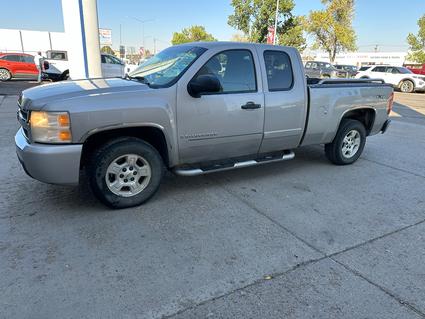 2008 Chevrolet Silverado Wolf Point MT
