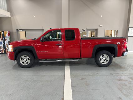 2008 Chevrolet Silverado Manchester IA
