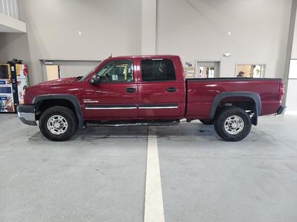 2004 Chevrolet Silverado Manchester IA