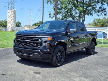 2025 Chevrolet Silverado La Vernia TX