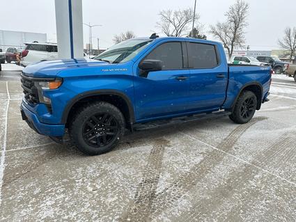 2022 Chevrolet Silverado Wolf Point MT
