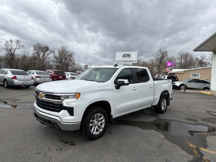 2023 Chevrolet Silverado Laurel  MT