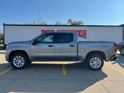 2026 Chevrolet Silverado Manchester IA