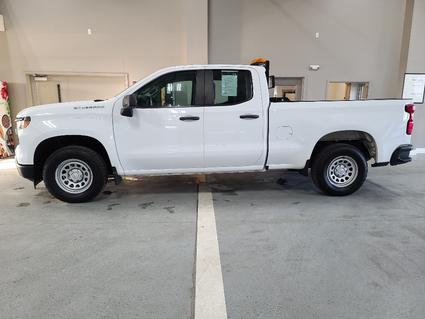 2023 Chevrolet Silverado Manchester IA