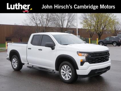 2025 Chevrolet Silverado Cambridge MN
