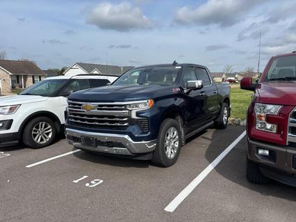 2022 Chevrolet Silverado Waterloo IL