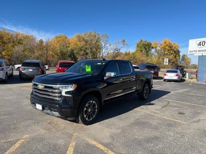 2022 Chevrolet Silverado Laurel  MT
