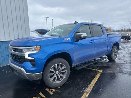 2025 Chevrolet Silverado Plymouth WI