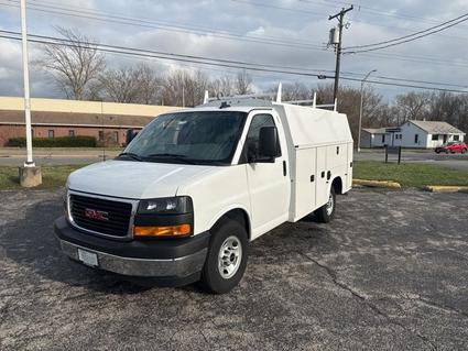 2025 GMC Savana Carbondale IL