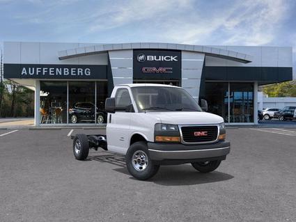 2025 GMC Savana Carbondale IL