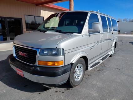 2005 GMC Savana Chadron NE
