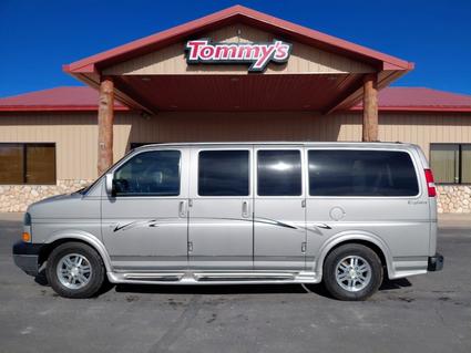 2005 GMC Savana Chadron NE