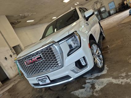 2022 GMC Yukon Carrington ND