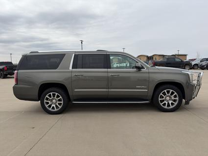 2018 GMC Yukon XL Pierre SD