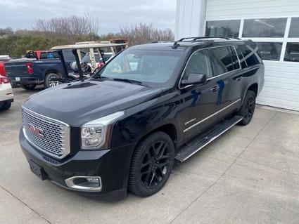 2017 GMC Yukon XL Hazel Green WI