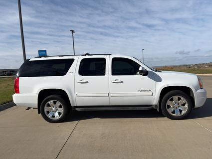 2011 GMC Yukon XL Pierre SD