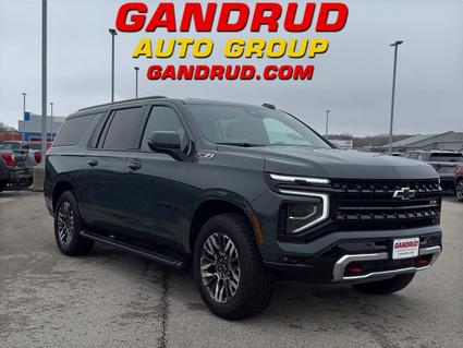 2025 Chevrolet Suburban Green Bay WI