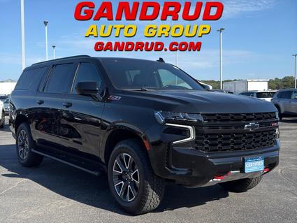 2023 Chevrolet Suburban Green Bay WI